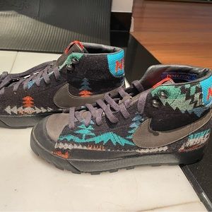Nike wool sneakers - Pendleton. Size 8.5 US - never worn